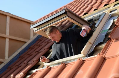 Pose de fenêtres de toit Velux aux Maillys